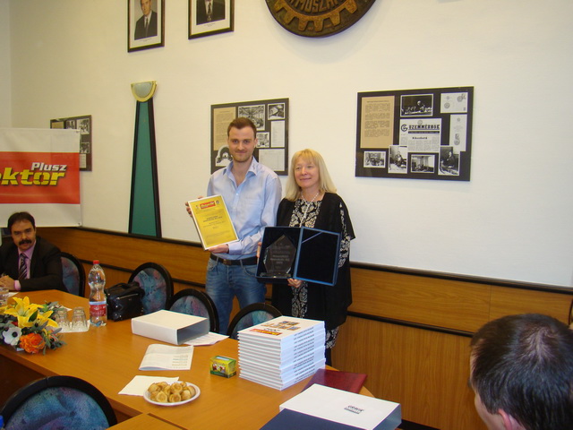 Líbor Sándor, MyProtect Kft., Klézl Marina, Detektor