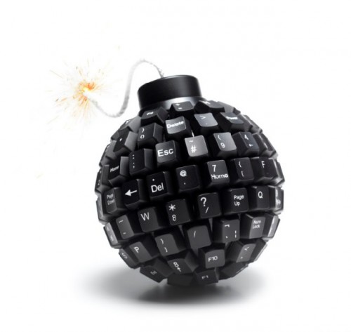 Billentyűzet bomba - Forrás http://i.huffpost.com/gen/1100250/images/o-CYBER-ATTACK-facebook.jpg