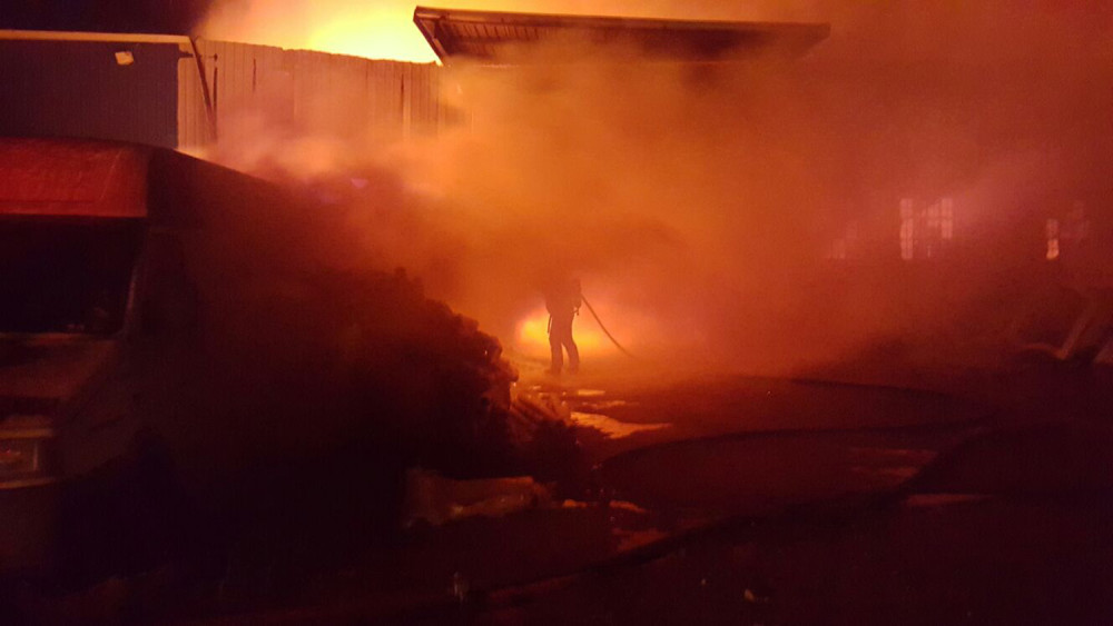 Fogalmaink a komplex tűzvédelemről 6666++ Forrás http://cdn-sabreakingnews.365.co.za/wp-content/uploads/2015/12/Fire-PMB-1.jpg
