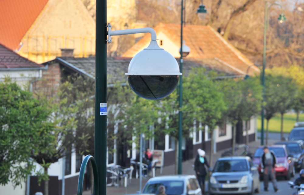 GeoVision továbbképzés, téma: a közterületi térfigyelés Forrás: oroscafe.hu