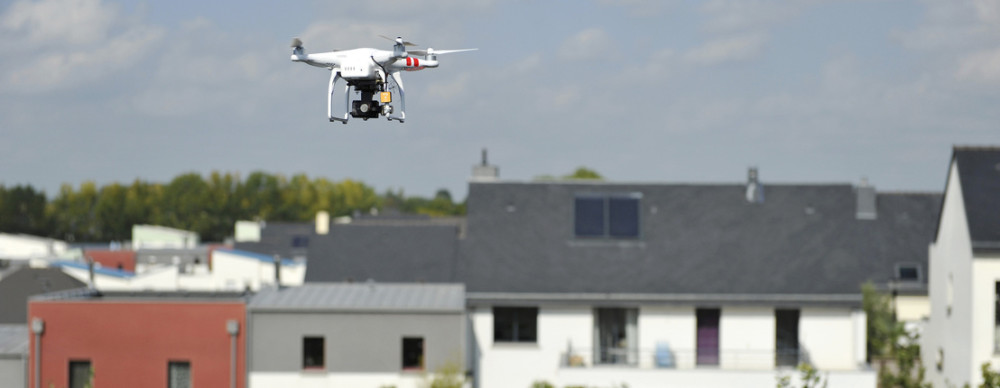 A Pentagon beszigorított: tűzparancs a civil drónokra Forrás: http://index.hu/tech/2017/08/08/az_usa_kiadta_a_tuzparancsot_a_civil_dronokra/
