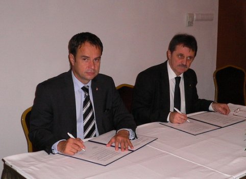 Zala Mihály, az NBF elnöke és Német Ferenc a Személy-, Vagyonvédelmi, Magánnyomozói Szakmai Kamara elnöke