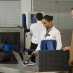 Mintavételezés robbanóanyag detektorral