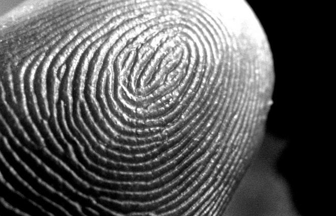 Ujjnyomat lopás fényképről – tények és kockázatok Forrás: wired