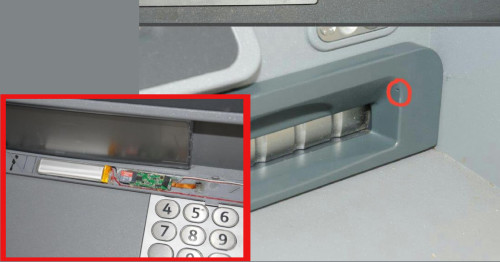 Nocsak! Ki lesi meg a PIN kódod? Forrás: https://www.independent.co.uk/news/uk/home-news/london-atms-tiny-cameras-hidden-video-cash-machines-pin-number-city-police-a7633336.html