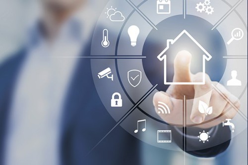 Merre Tovább Smart Homes? CES 2017 Las Vegas Forrás . http://www.securitysolutionsmagazine.biz/2017/04/21/the-refinement-of-smart-homes-opportunities-for-installers-and-locksmiths-in-2017/